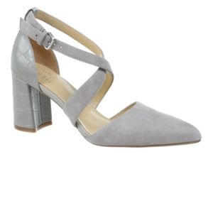 Naturalizer Samosa Pump NWOT